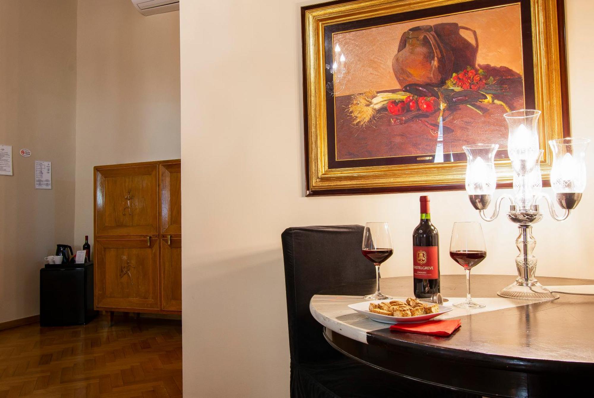 N4U Guest House Florence Ngoại thất bức ảnh