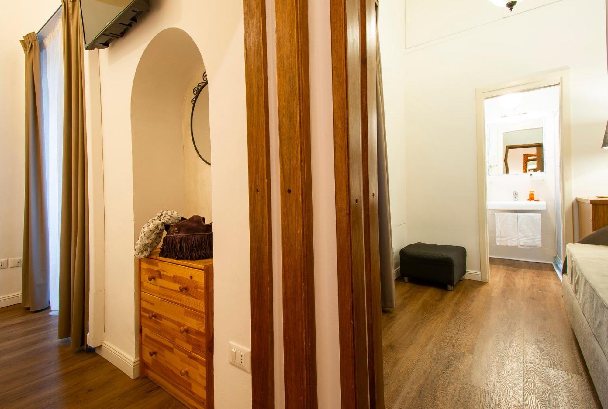 N4U Guest House Florence Ngoại thất bức ảnh
