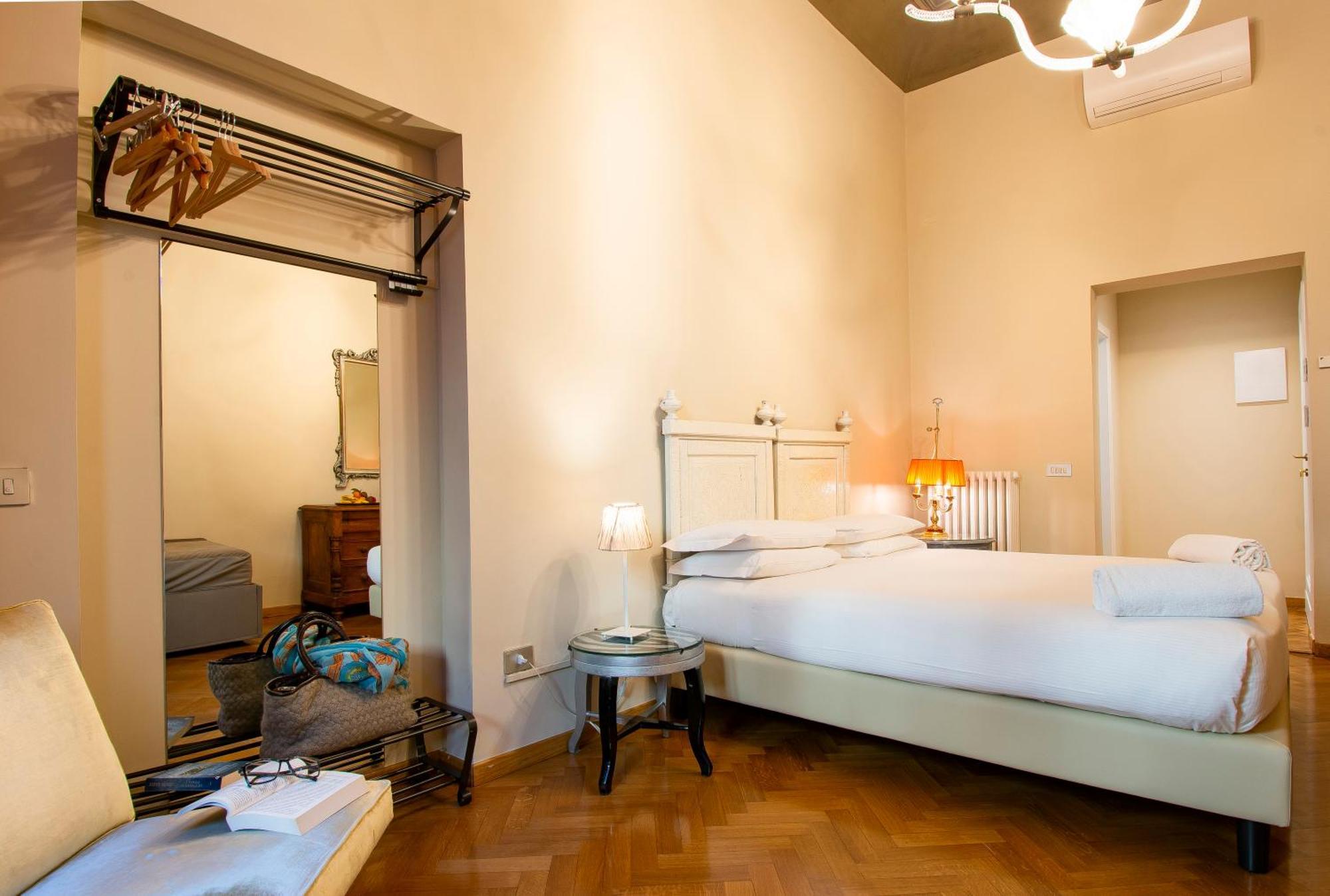 N4U Guest House Florence Ngoại thất bức ảnh