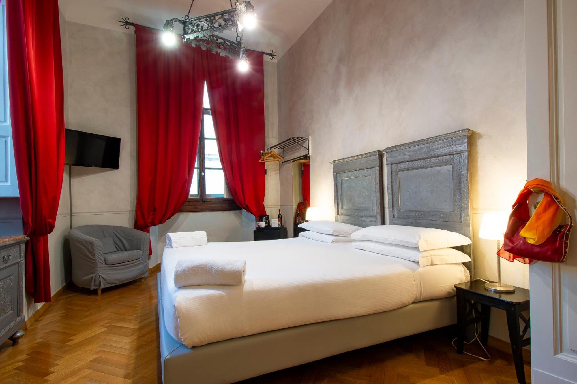 N4U Guest House Florence Ngoại thất bức ảnh
