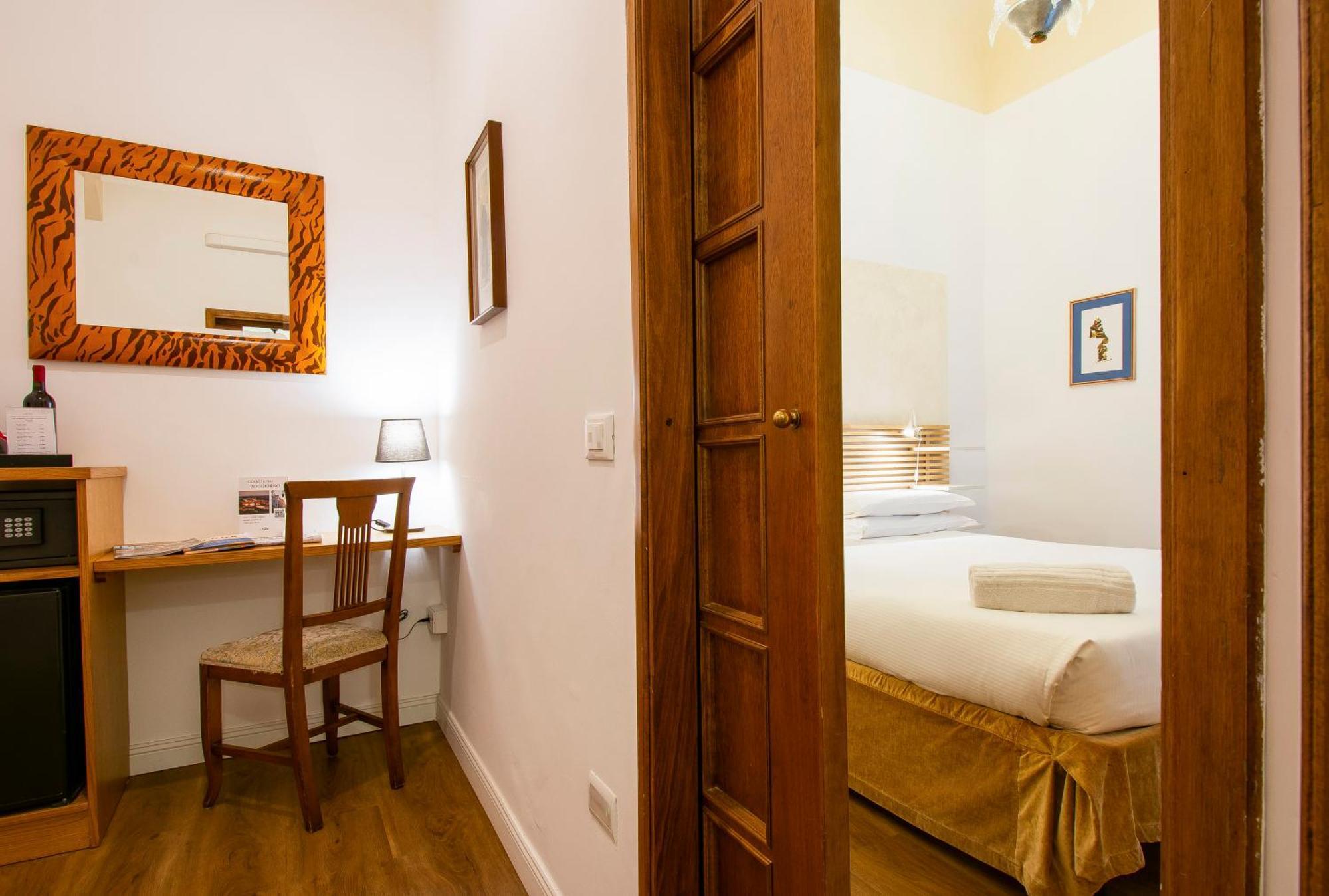 N4U Guest House Florence Ngoại thất bức ảnh