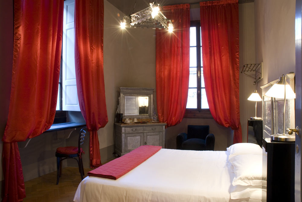 N4U Guest House Florence Ngoại thất bức ảnh